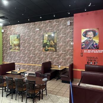 Viva Villa - Interior - Mexican Near Me - Greenville, South Carolina Viva Villa - Interior - Mexican Near Me - Greenville, South Carolina