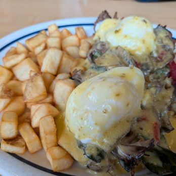 IHOP - Spicy Poblano Benedict with English Muffin - American Near Me - Tukwila, Washington IHOP - Spicy Poblano Benedict with English Muffin - American Near Me - Tukwila, Washington