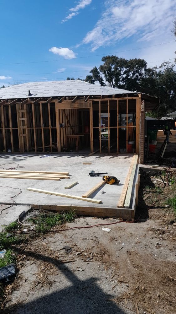 Slide of Salgado's General Contractor