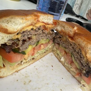 Vonns - Double smash burger - Burgers Near Me - Vancouver, British Columbia