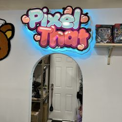 Pixel That - Interior