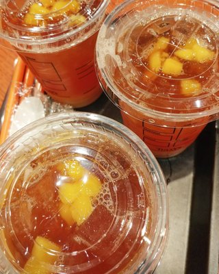 Tully S Shinjuku East Side Square 12 Photos Coffee Tea 新宿6丁目27番30号 東新宿駅 新宿区 東京都 Japan Restaurant Reviews Phone Number