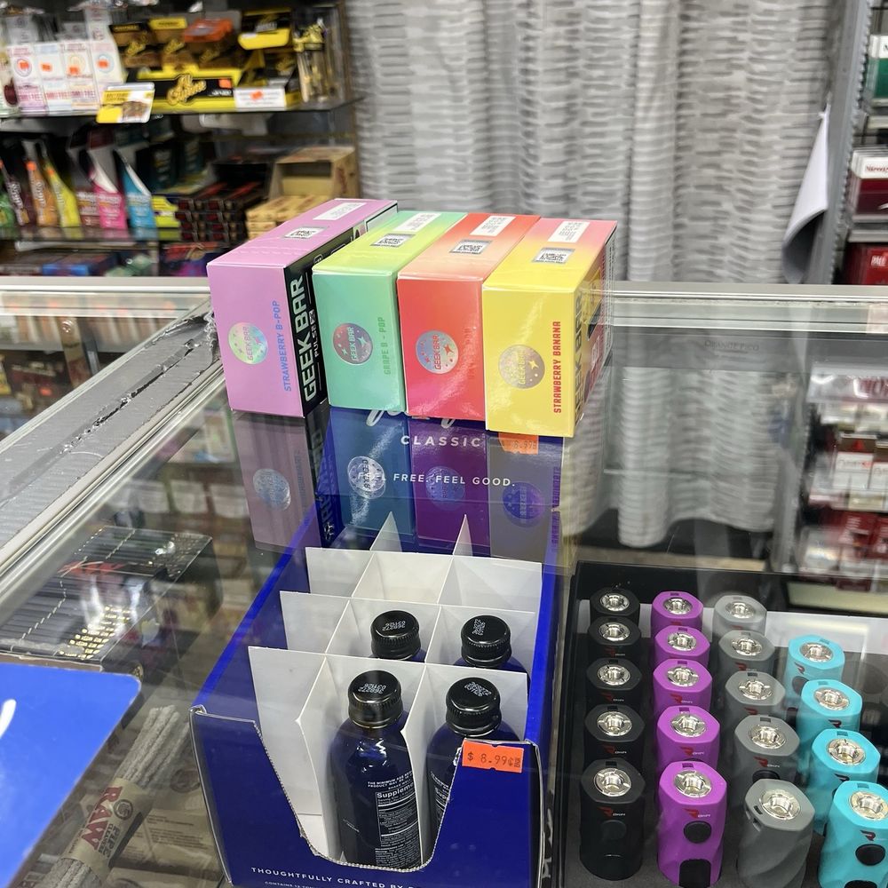D's Smoke Shop - 04/13/2025 $70 - Tobacco Shops Near Me - Las Vegas, Nevada D's Smoke Shop - 04/13/2025 $70 - Tobacco Shops Near Me - Las Vegas, Nevada