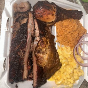 Johnny Apples Bbq - 3 meat plate - Barbeque Near Me - Houston, Texas Johnny Apples Bbq - 3 meat plate - Barbeque Near Me - Houston, Texas
