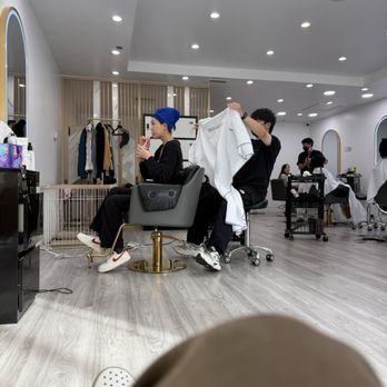 Air Moore Salon - Hair Salons Near Me - Cupertino, California Air Moore Salon - Hair Salons Near Me - Cupertino, California