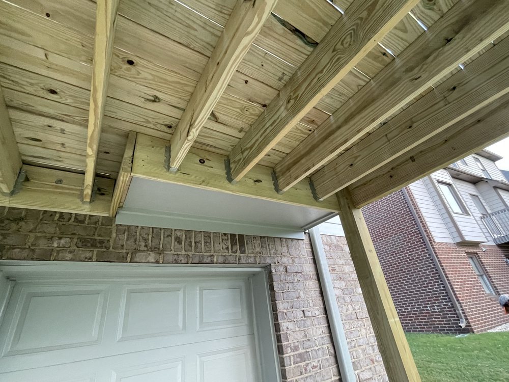 Slide of Mendez Men Construction