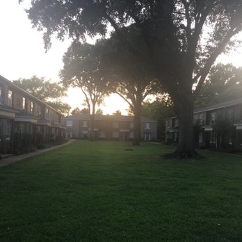 Broadmoor Property Management - Property Management Near Me - Memphis, Tennessee Broadmoor Property Management - Property Management Near Me - Memphis, Tennessee