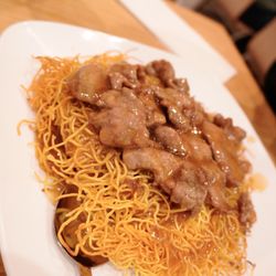 Gigantic Wonton - Beef pan fried noodles