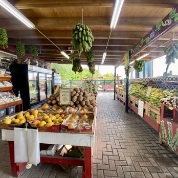 Robert Is Here - Beautiful displays of fresh fruit - Fruits & Veggies Near Me - Homestead, Florida Robert Is Here - Beautiful displays of fresh fruit - Fruits & Veggies Near Me - Homestead, Florida