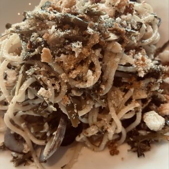 a Mano - Spaghetti and clams - Italian Near Me - San Francisco, California