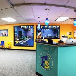 Five Star Swim School - Front Desk