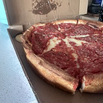 Chicago Stuffed Pizza - Soo good and solid size - Pizza Near Me - Los Angeles, California Chicago Stuffed Pizza - Soo good and solid size - Pizza Near Me - Los Angeles, California