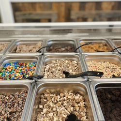 Farmhouse Frozen Yogurt