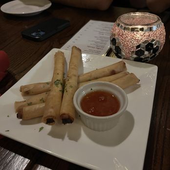 Kubo - Chicken Eggrolls / Lumpia - Filipino Near Me - Chicago, Illinois