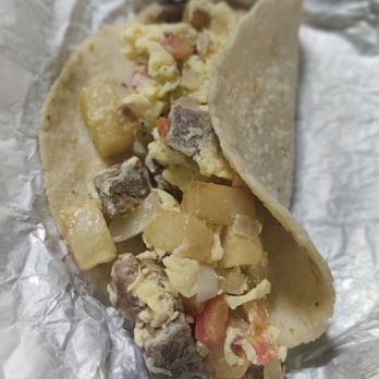 El Papa Taco - Brisket w/ papa la mexicana - Tex-Mex Near Me - Mission, Texas El Papa Taco - Brisket w/ papa la mexicana - Tex-Mex Near Me - Mission, Texas