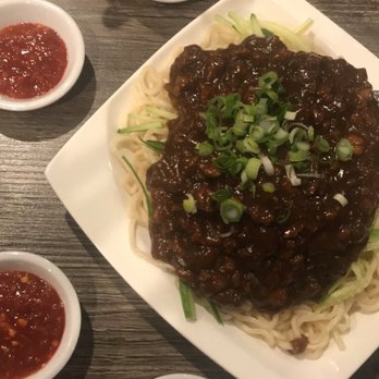 Dumpling House - Noodles with Pork in Fried Bean Paste (Zha Jiang Mian/Jajamyeon) - Dim Sum Near Me - San Francisco, California