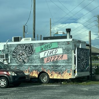 La Florizza Pizza - The truck! - Pizza Near Me - Spring Hill, Florida