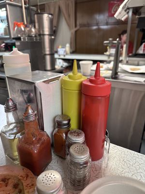 Fred & Red's by null