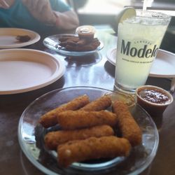 Mozzarella sticks and zucchini.  The appetizers were delush.