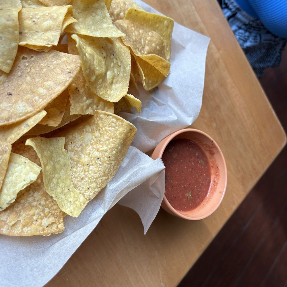 Birria1983 - Chips and salsa - Mexican Near Me - Orlando, Florida Birria1983 - Chips and salsa - Mexican Near Me - Orlando, Florida