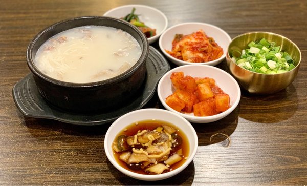 Doma Seolleongtang by null