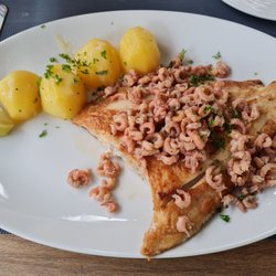 Restaurant Hafenblick - Große Kutterscholle nach Büsumer Art