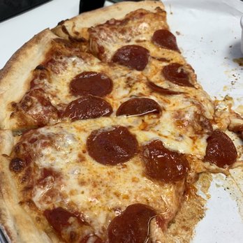 Fratelli Pizza - Pizza Near Me - Bertram, Texas