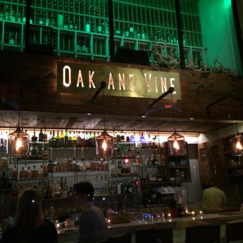 Oak and Vine - Cocktail Bars Near Me - Glendale, California