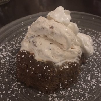 Union Kitchen - Sticky Toffe bread pudding - American Near Me - West Hartford, Connecticut Union Kitchen - Sticky Toffe bread pudding - American Near Me - West Hartford, Connecticut