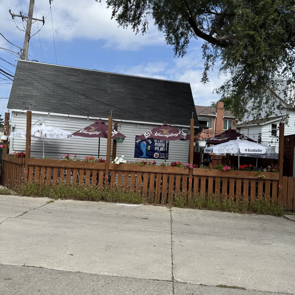 Pequod's Pizza - Pizza Near Me - Morton Grove, Illinois Pequod's Pizza - Pizza Near Me - Morton Grove, Illinois