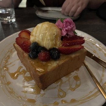 Lamaii - Classic Honey Toast - Thai Near Me - Las Vegas, Nevada Lamaii - Classic Honey Toast - Thai Near Me - Las Vegas, Nevada