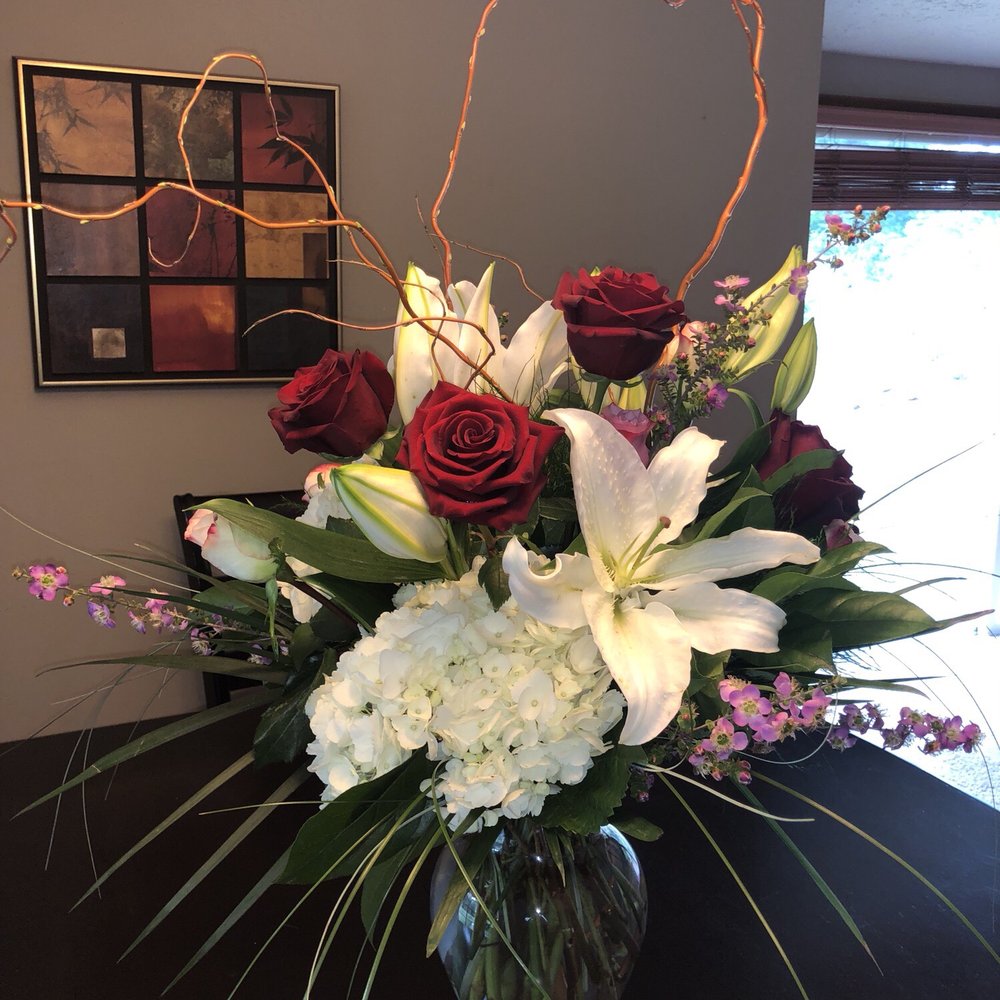 Morrows Flowers & Interiors - Florists Near Me - West Linn, Oregon Morrows Flowers & Interiors - Florists Near Me - West Linn, Oregon