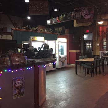Southern Breeze - Inside - Bars Near Me - Kissimmee, Florida