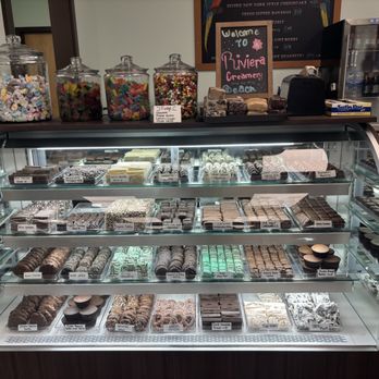 Riviera Creamery - Candy counter - Ice Cream & Frozen Yogurt Near Me - Panama City Beach, Florida Riviera Creamery - Candy counter - Ice Cream & Frozen Yogurt Near Me - Panama City Beach, Florida