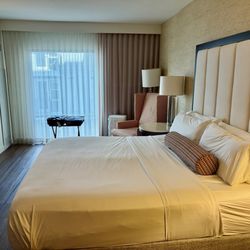 Hotel Indigo San Diego-Gaslamp Quarter - King bed
