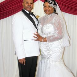 Looking Good Fashions - My very challenging wedding dress!!!