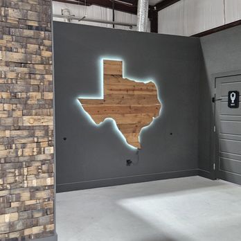 Texas Axe & Ale - Cool Texas - Axe Throwing Near Me - Marion, Texas