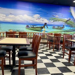 Ocean Bay Seafood - Seating area.
