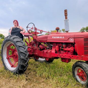 Thompson Farm - Props throughout - Pumpkin Patches Near Me - Bristol, Wisconsin Thompson Farm - Props throughout - Pumpkin Patches Near Me - Bristol, Wisconsin