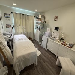Vixens Beauty Services