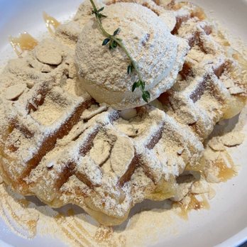 Petit Four Dessert Cafe - Peanut croffle - Desserts Near Me - Carrollton, Texas Petit Four Dessert Cafe - Peanut croffle - Desserts Near Me - Carrollton, Texas