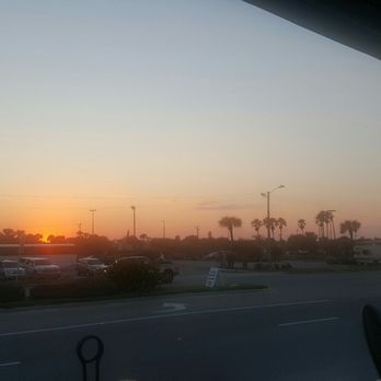 Riptides Raw Bar & Grill - Seafood Near Me - Ormond Beach, Florida