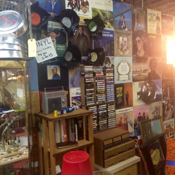 Junkee Clothing Exchange - Used, Vintage & Consignment Near Me - Reno, Nevada
