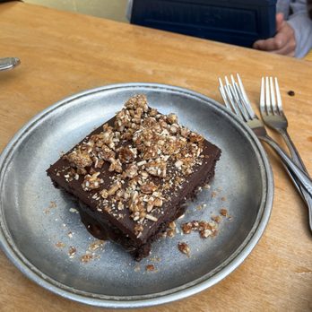 Apteka - Chocolate cake - Vegan Near Me - Pittsburgh, Pennsylvania