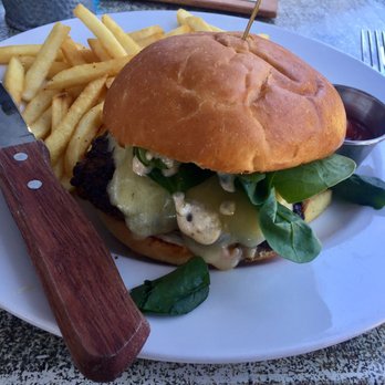 Cody's La Jolla - Breakfast & Brunch Near Me - La Jolla, California