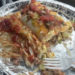 La Banvanera Restaurant & Cantina - Breakfast Burrito and hash browns