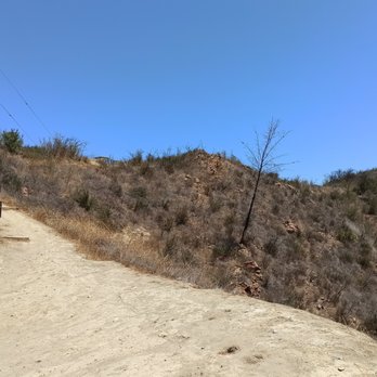 Cistern Trail - Hiking Near Me - Calabasas, California