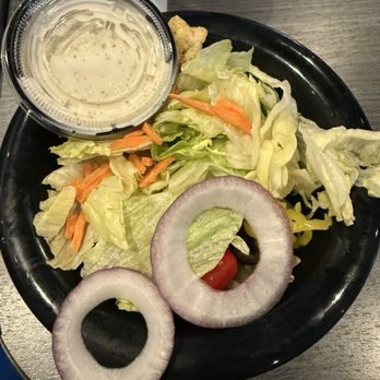 Mama's Pizza - Side salad - Pizza Near Me - Omaha, Nebraska