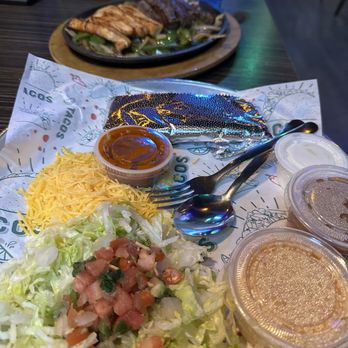 Bodegas Taco Shop - #10 Fajitas - Mexican Near Me - Houston, Texas
