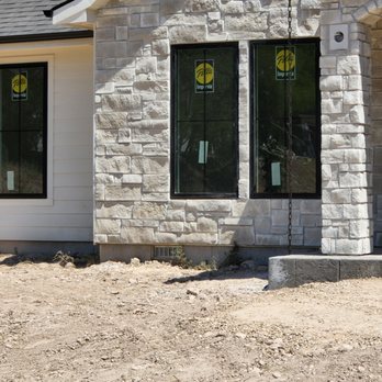 Pinky's Seamless Rain Gutters - Gutter Services Near Me Pinky's Seamless Rain Gutters - Gutter Services Near Me
